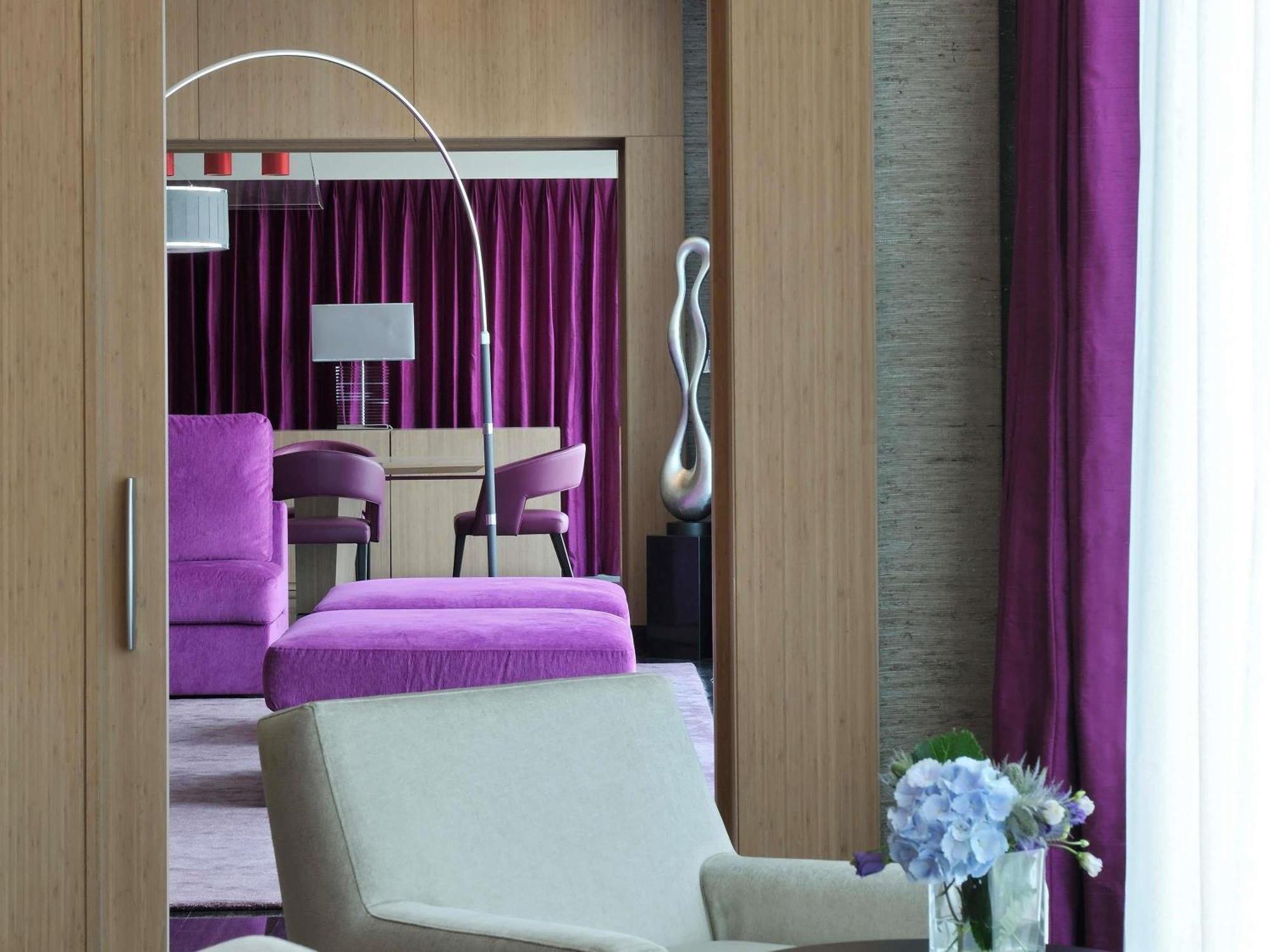 Royal King Suite with View and Club Access